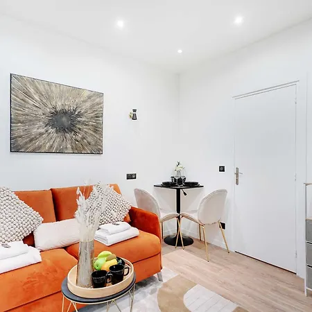 Elegant - 2p - Place Pigalle
